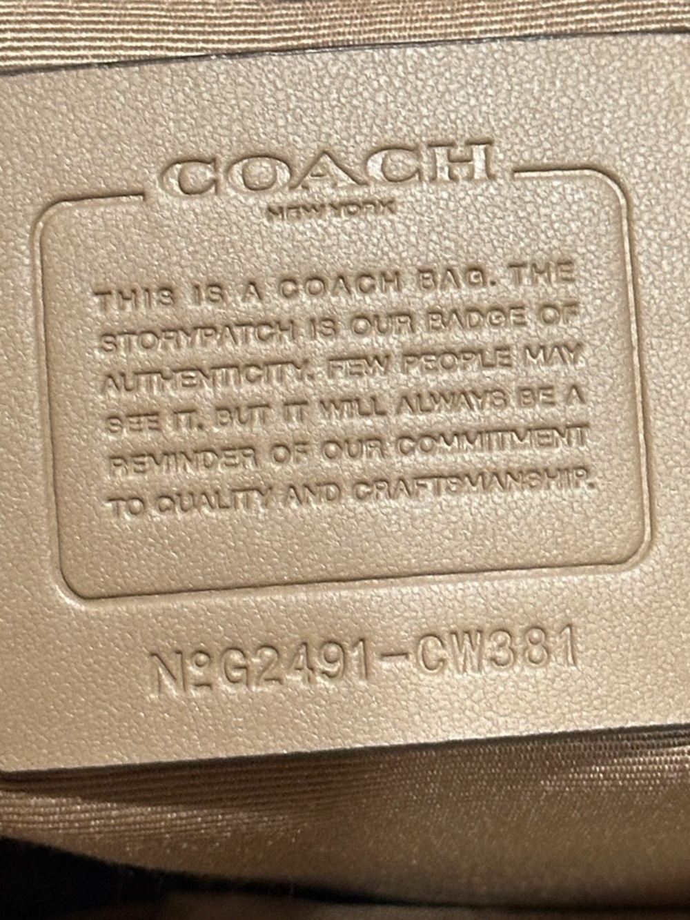 Coach City Tote Bag In Signature Canvas - Picture 7 of 10
